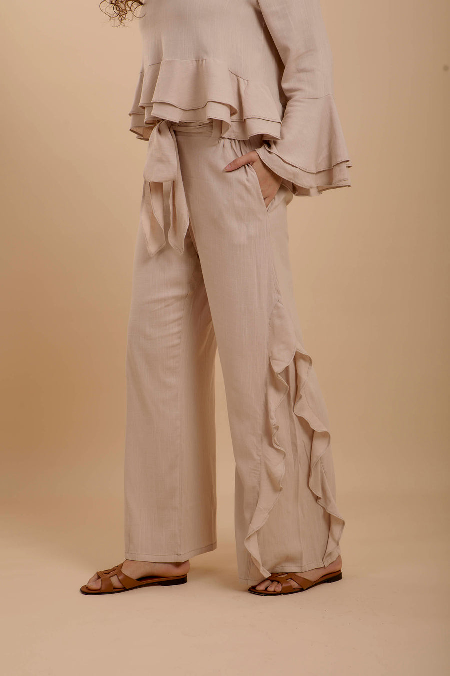 Side Ruffle Pants Beige side ruffles Pants – nahlaelalfydesigns