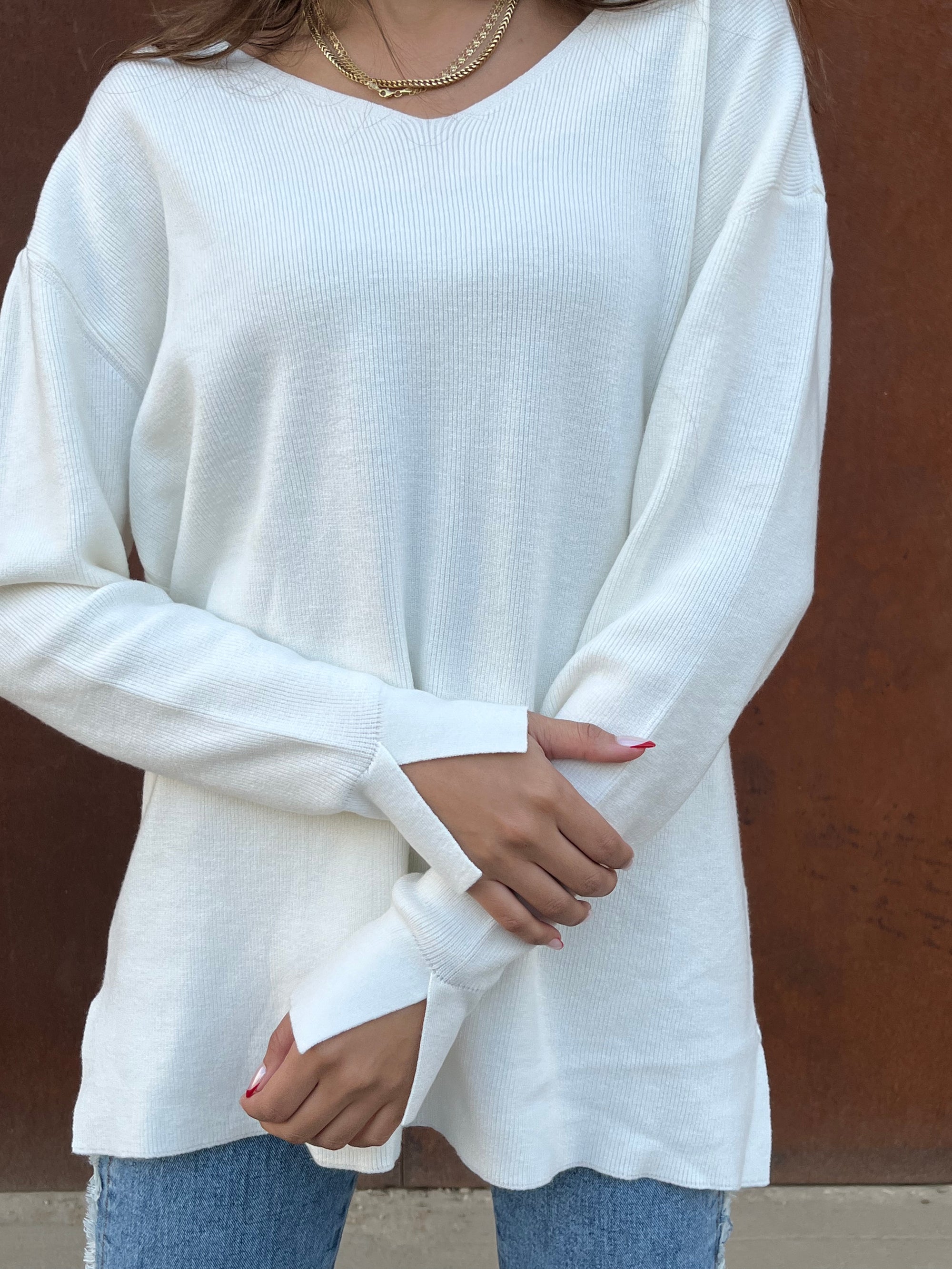 Off-White V-Neck Knit Pullover