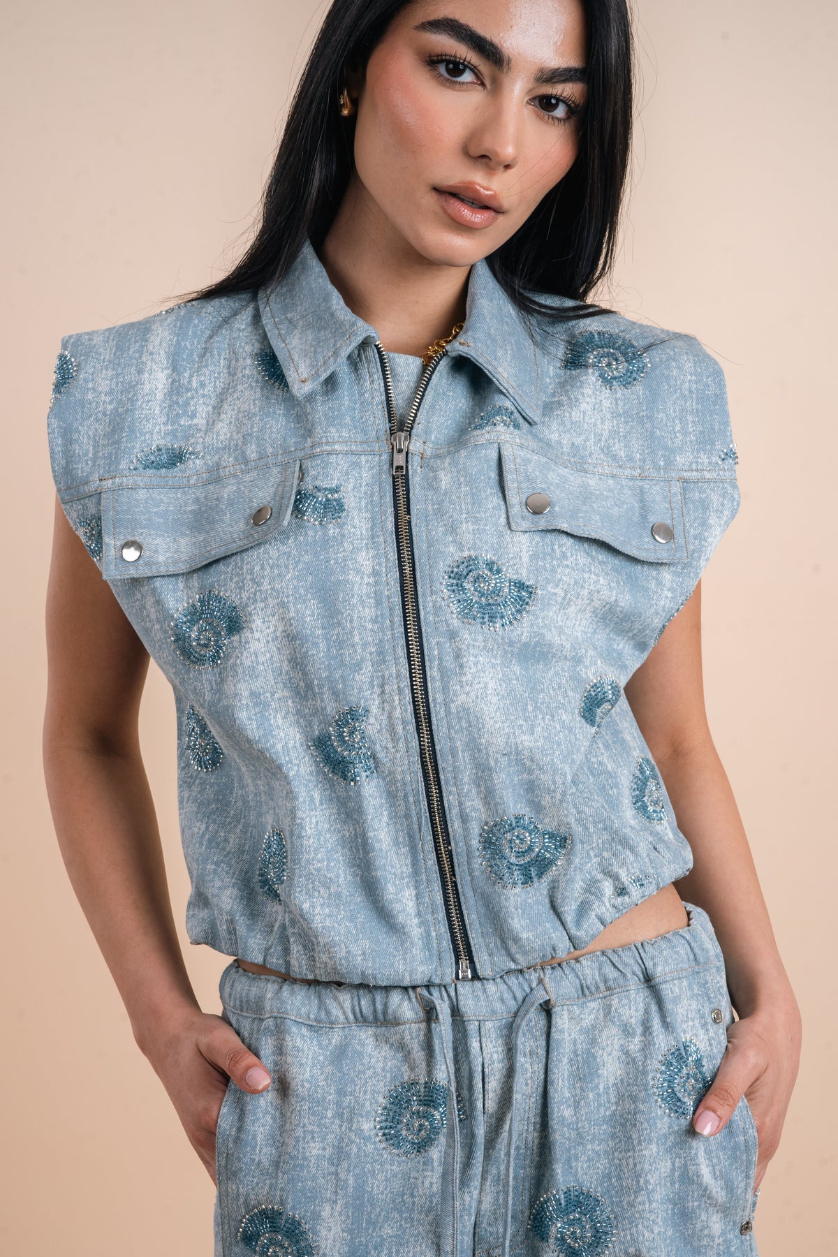 Embellishment shells - light Denim Vest