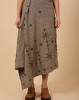 Asymmetrical embro & studs skirt - Brown