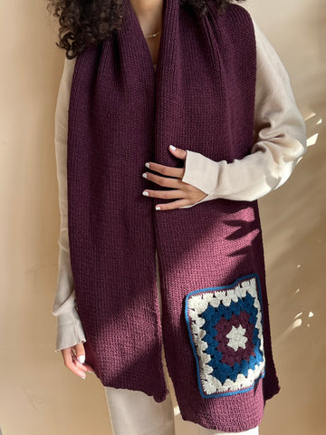 Handmade knit pocket scarf - Burgundy