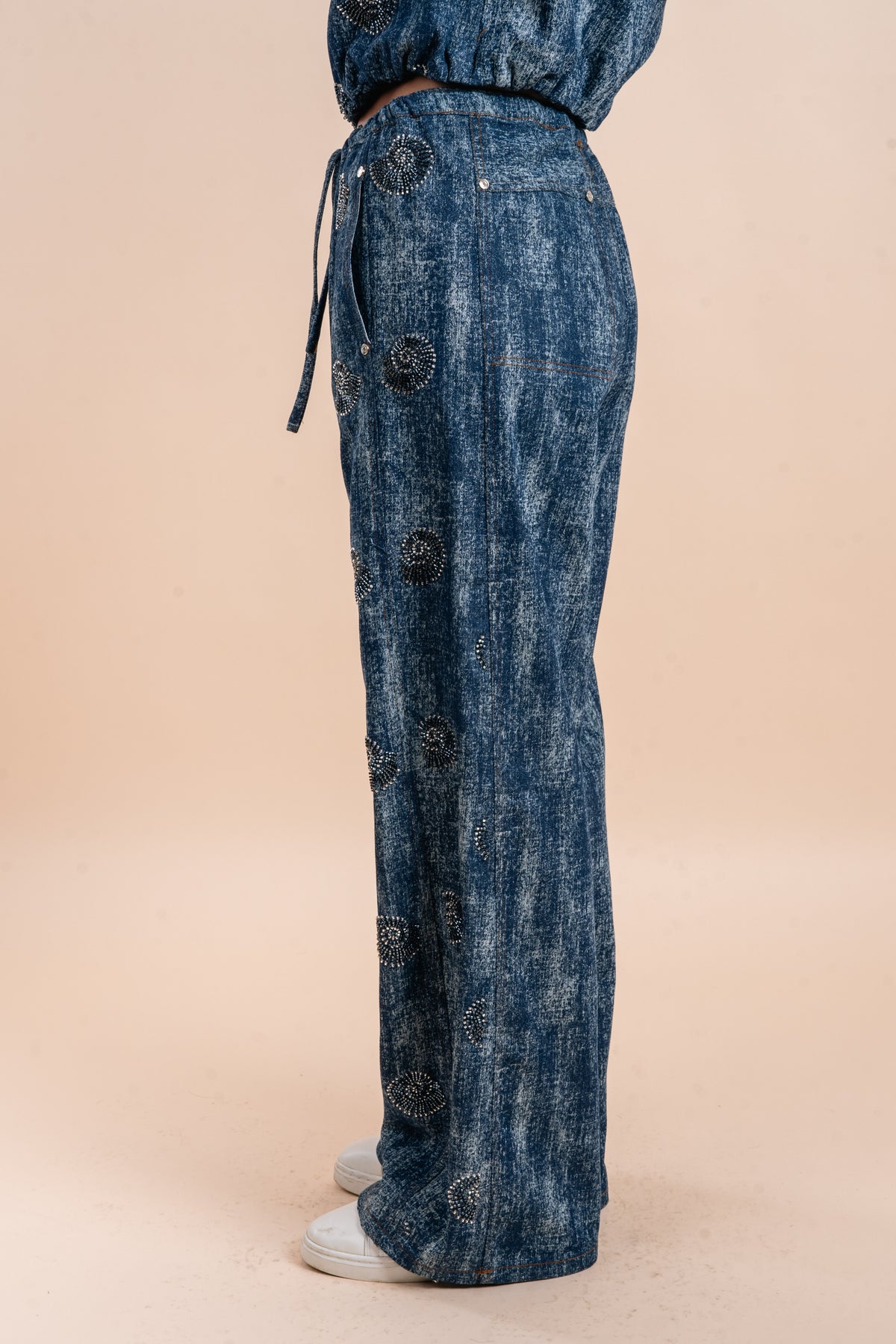 Embellishment shells , Easy-Wear Dark Denims