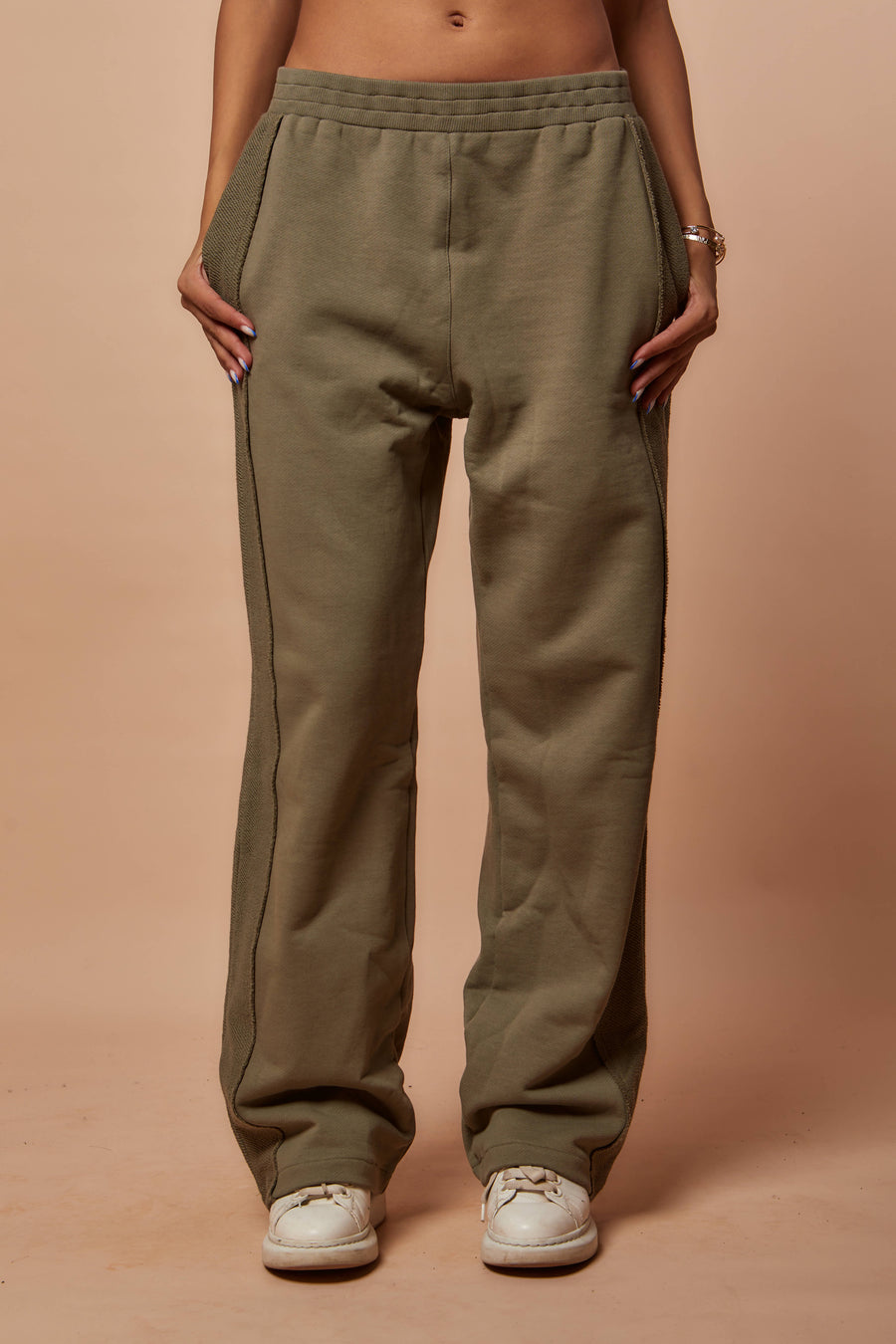 Olive Loose fit sweatpants