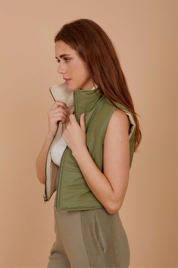 Short double face puffer Vest - Olive