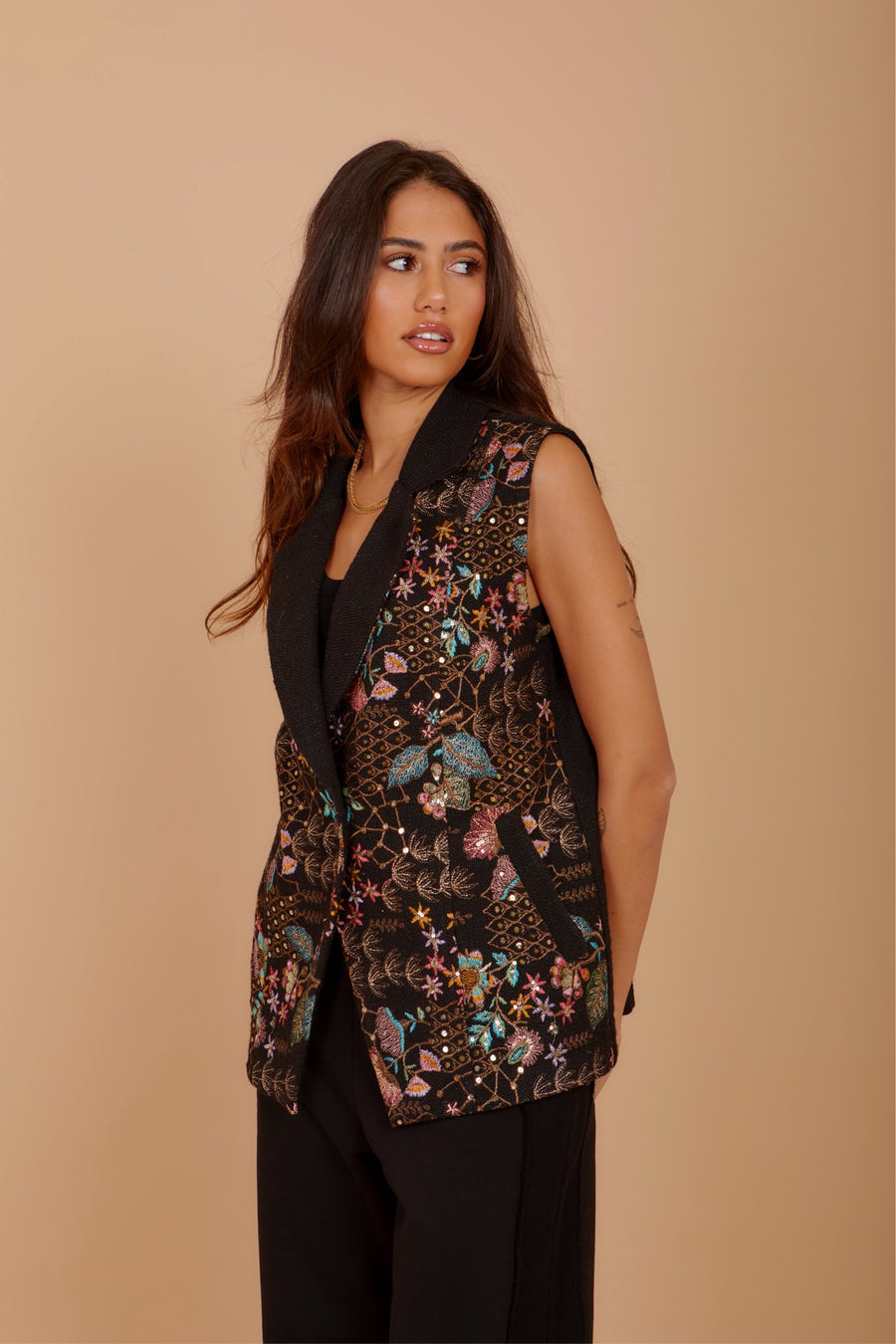 Embroiderd Tweed Black vest