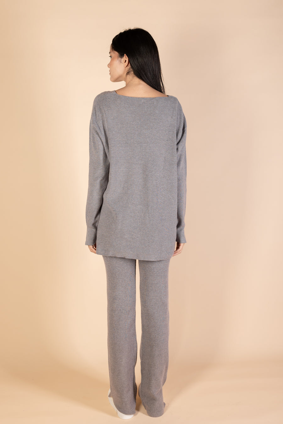 Grey V-Neck Knit Pullover