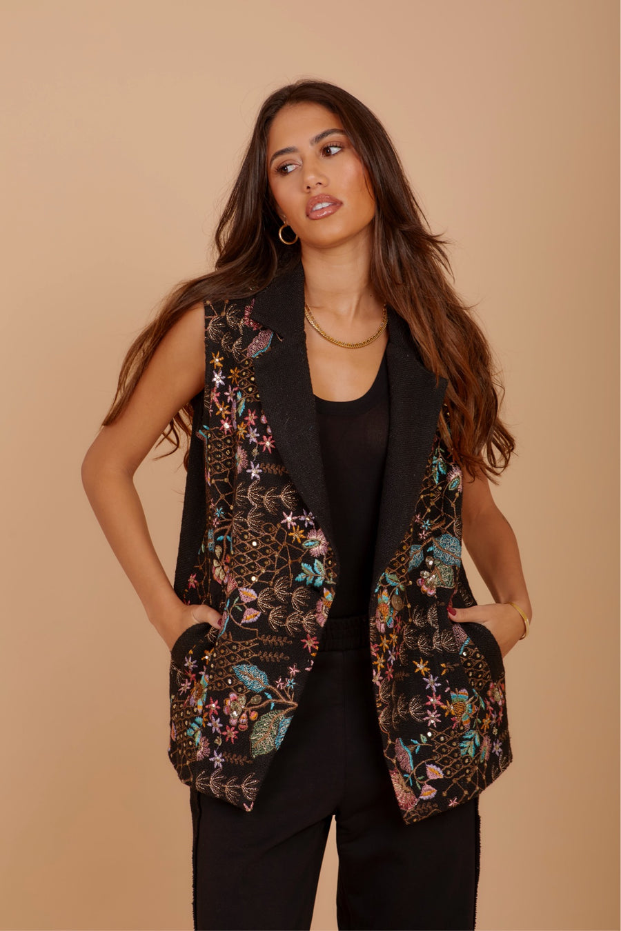 Embroiderd Tweed Black vest