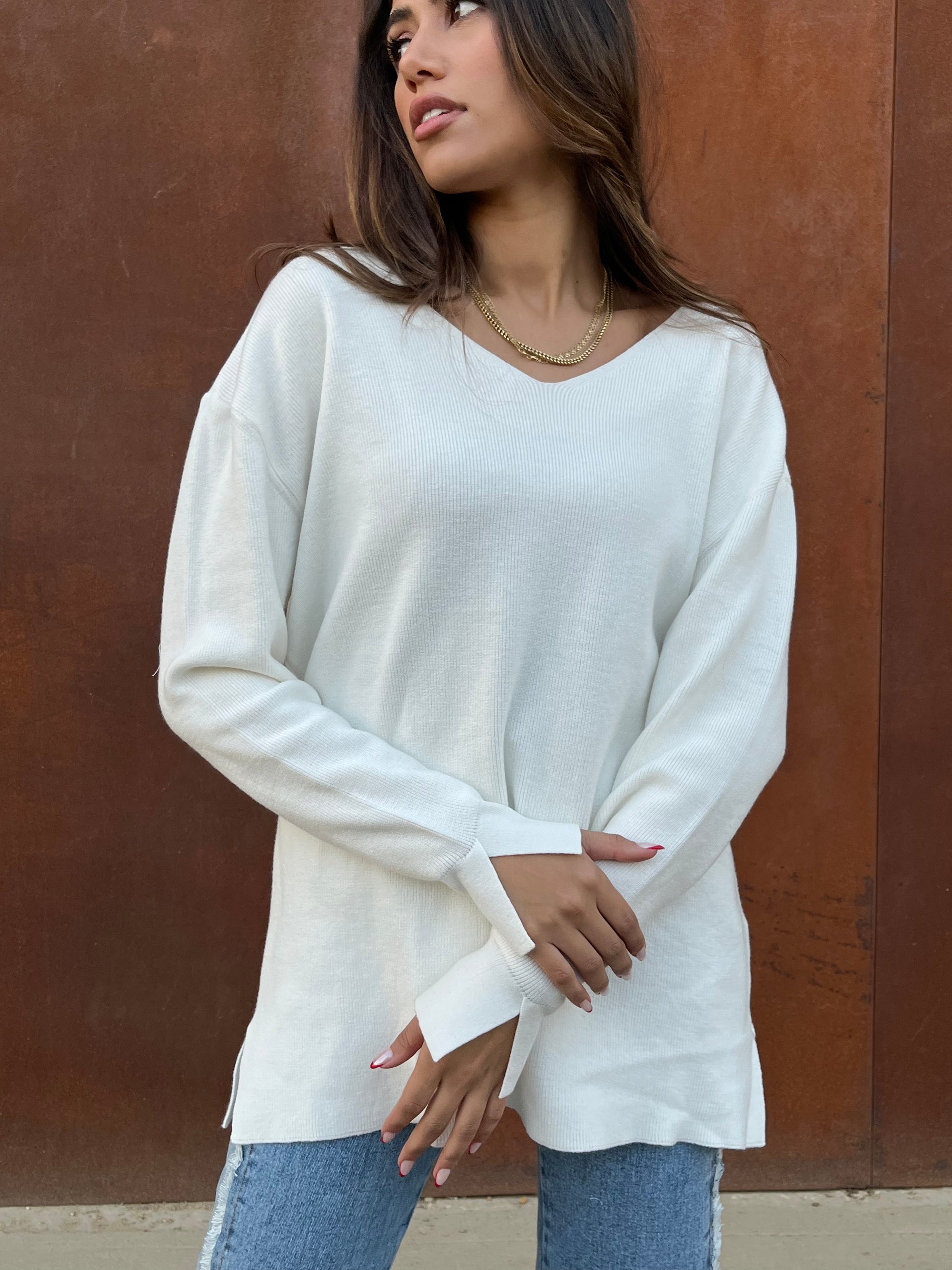 Off-White V-Neck Knit Pullover