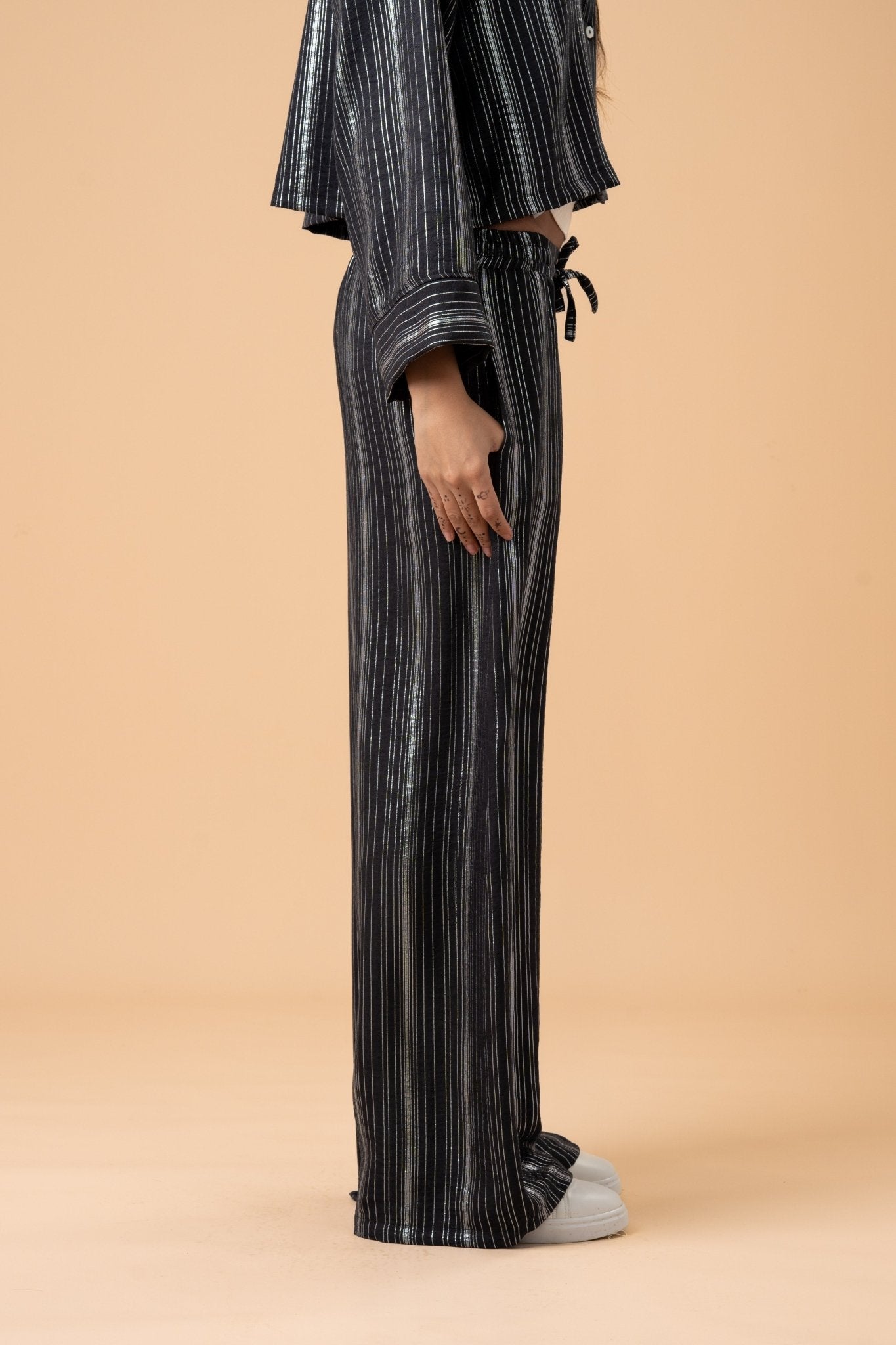 Black Metallic stripes Pants - nahlaelalfydesigns