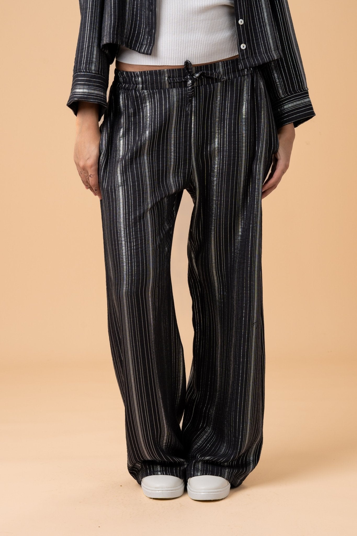 Black Metallic stripes Pants - nahlaelalfydesigns