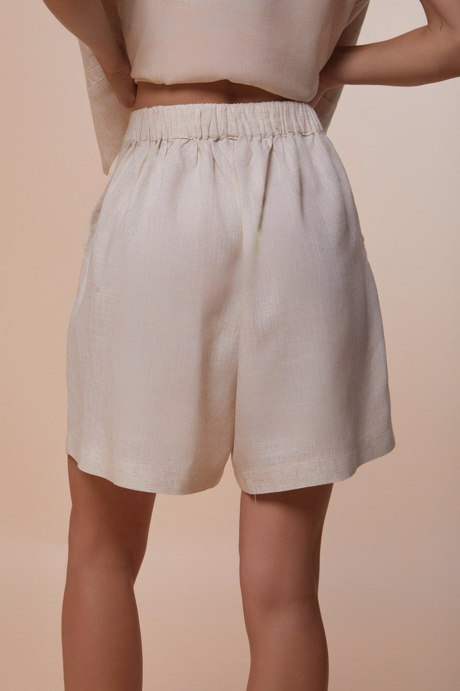 Beige shorts - nahlaelalfydesigns