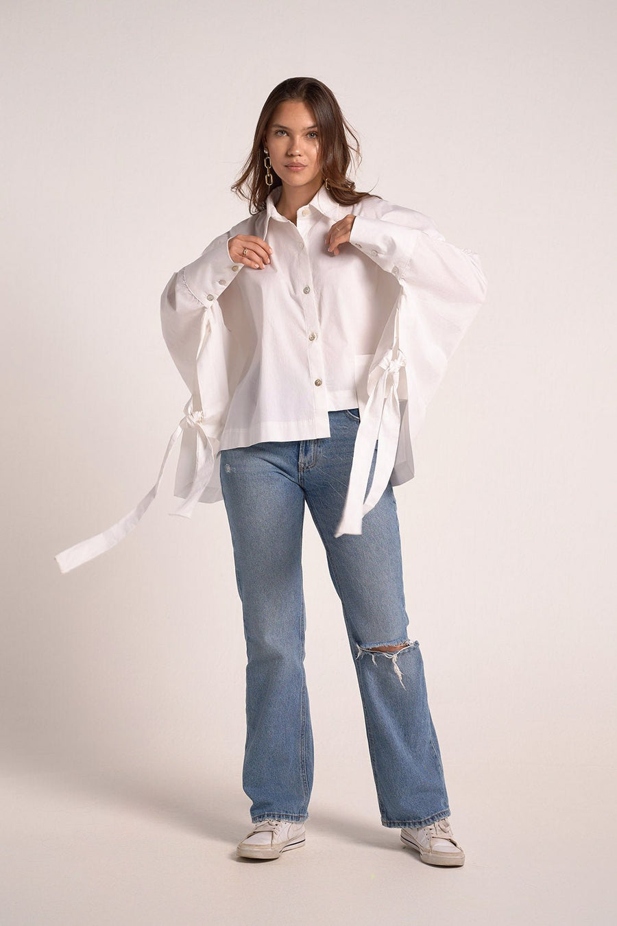 Off-White side knotted shirt - nahlaelalfydesigns