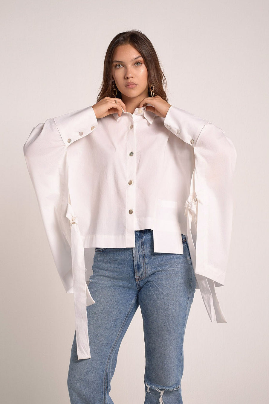 Off-White side knotted shirt - nahlaelalfydesigns