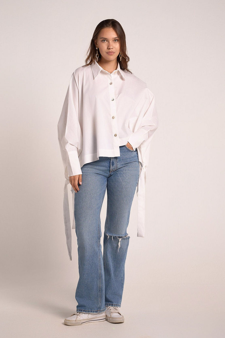 Off-White side knotted shirt - nahlaelalfydesigns