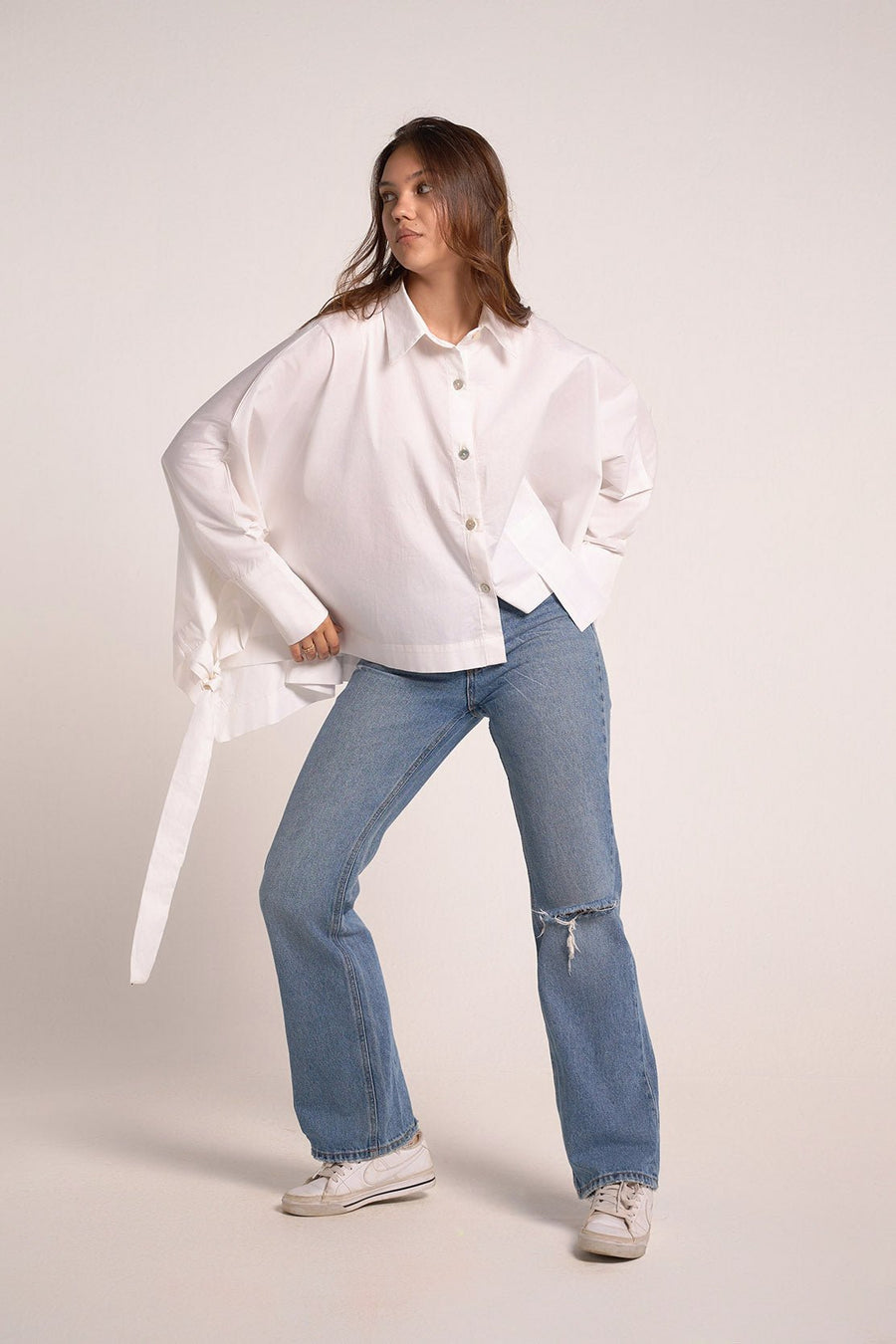 Off-White side knotted shirt - nahlaelalfydesigns