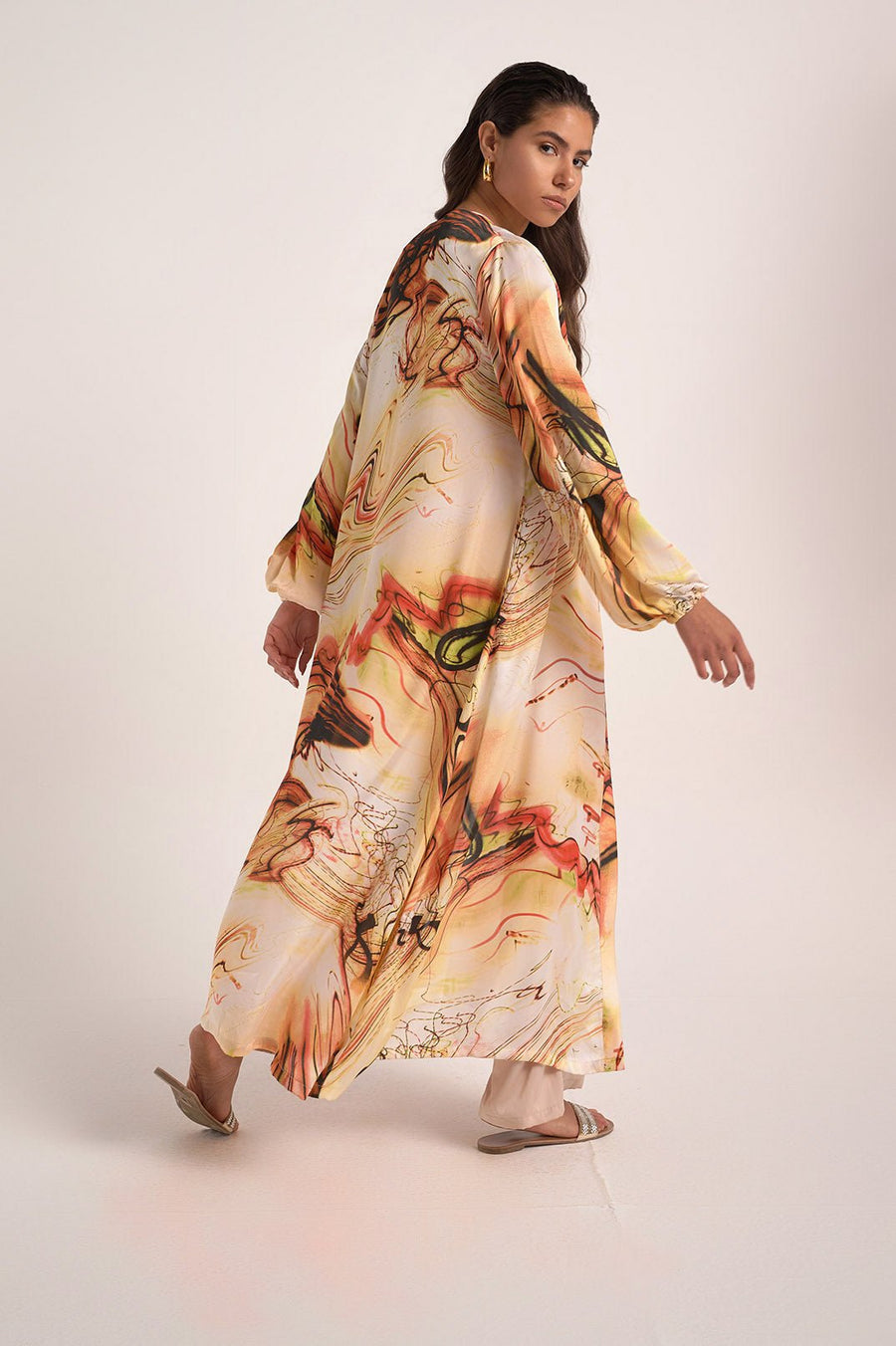 Satin offwhite/orange print kimono - nahlaelalfydesigns