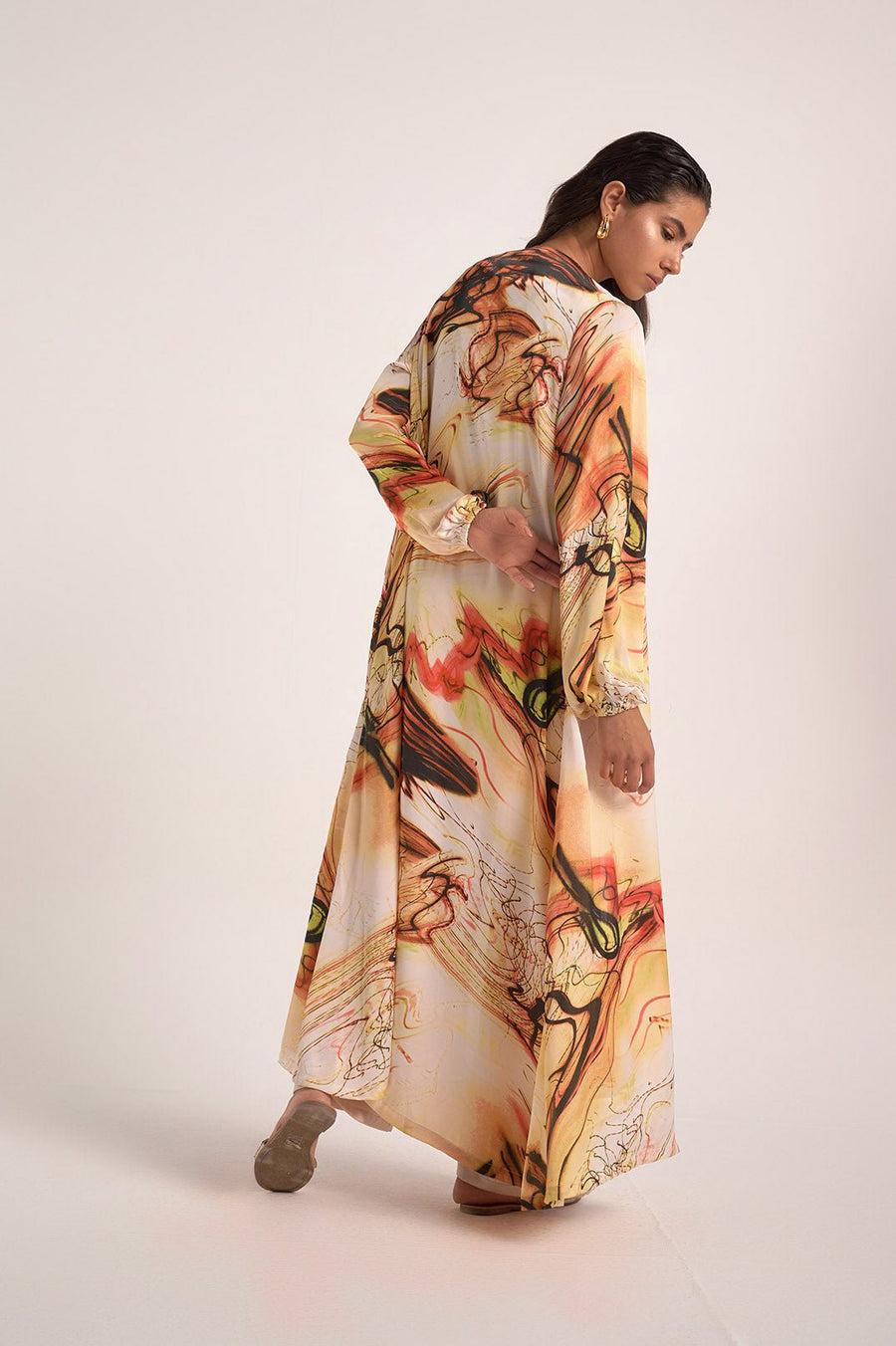 Satin offwhite/orange print kimono - nahlaelalfydesigns