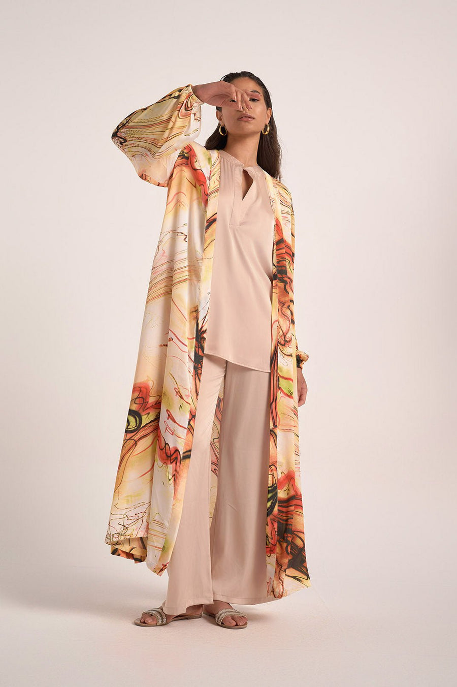 Satin offwhite/orange print kimono - nahlaelalfydesigns